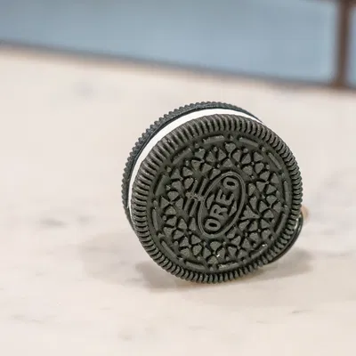 Móc Khóa Airtag Hình Oreo
