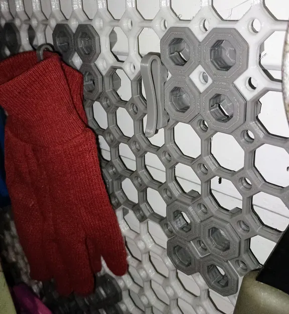 Kẹp/giá đỡ găng tay cho bảng Multiboard pegboard - Image 1