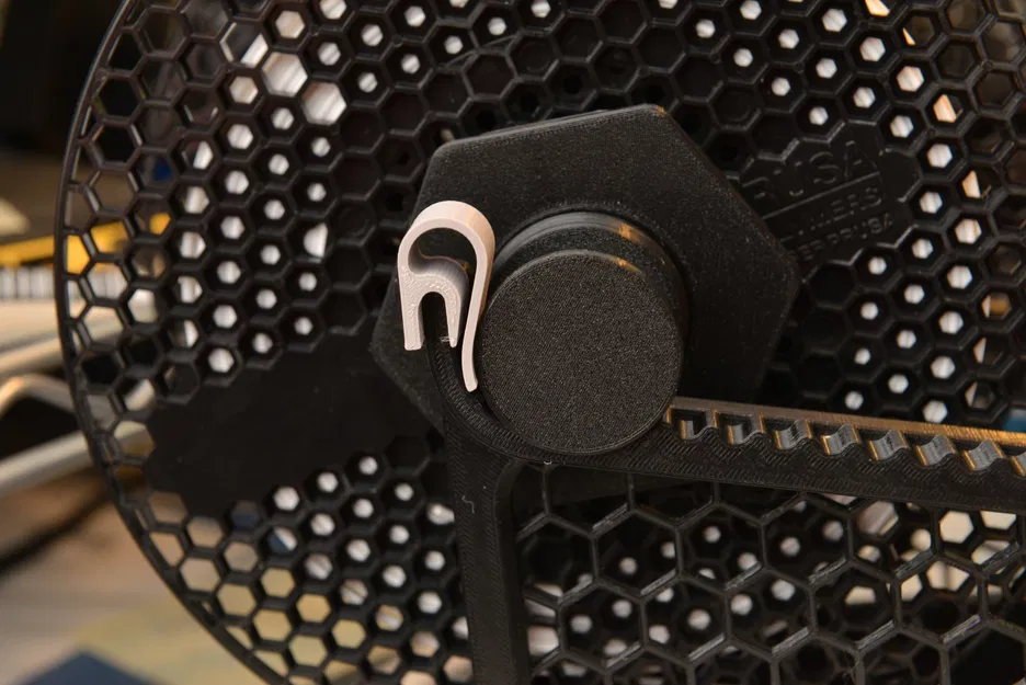 Khung Giá Đỡ Cuộn Chỉ Trọng Lực Êm Hơn & Đáng Tin Cậy Hơn và Đai Ốc Bậc - Image 4