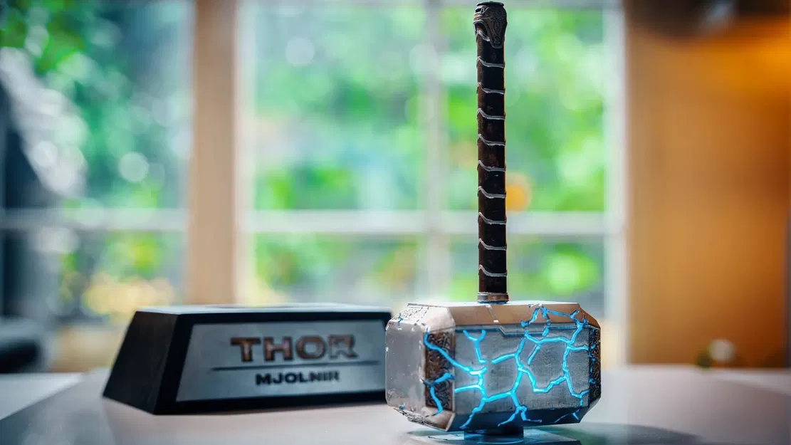 Mjolnir Phát Sáng Chạy Bằng Pin - Image 2