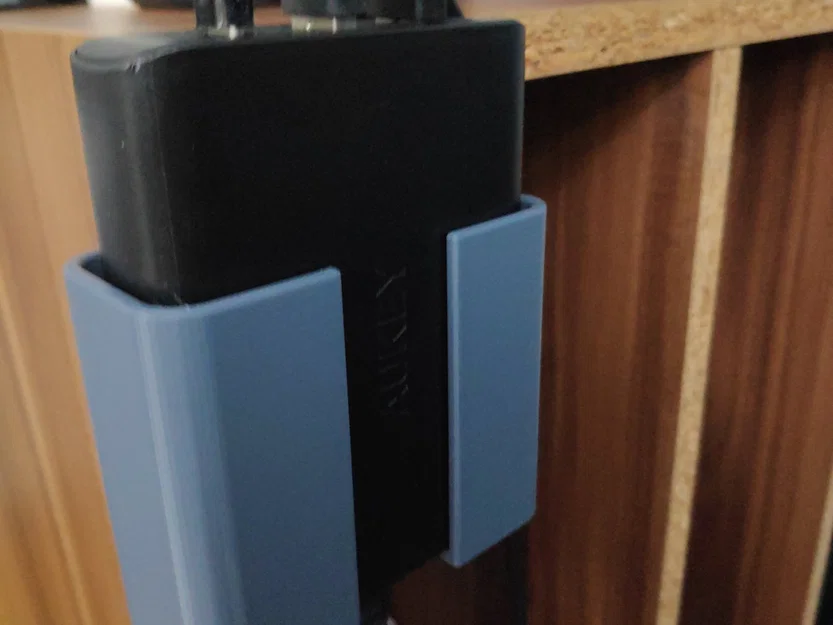 Giá treo tường cho trạm sạc Aukey Power Delivery PA-Y13 - Image 1