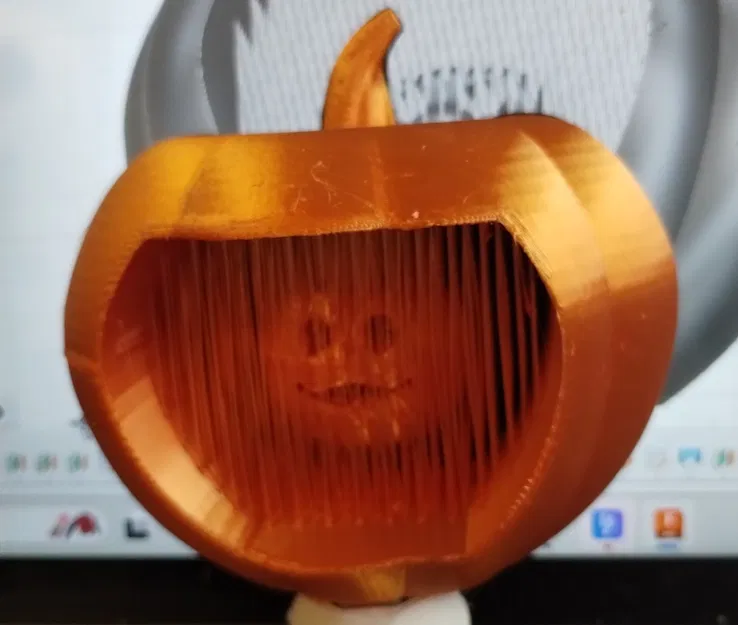 Đèn bí ngô Halloween với vỏ bí tự nhiên - Image 1