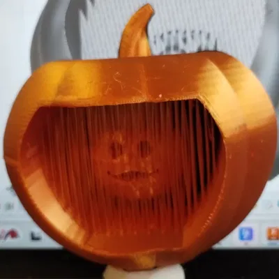 Đèn bí ngô Halloween với vỏ bí tự nhiên