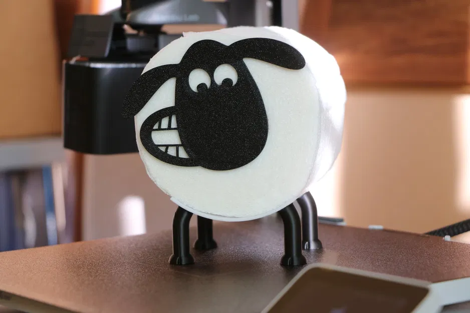 Giá Đỡ Cuộn Giấy Vệ Sinh Hình Cừu Shaun - Image 3