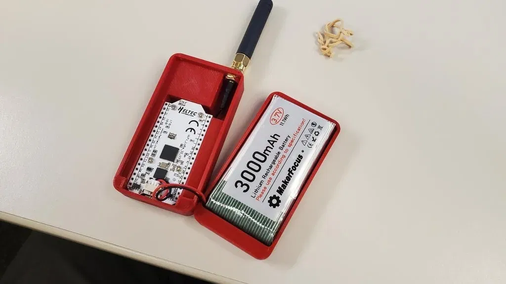 Vỏ Heltec V3 OLED LoRa - Image 3