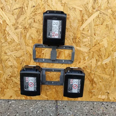 Móc Treo Pin Makita