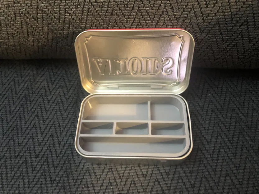 Hộp Đựng Đồ Câu Cá Từ Hộp Kẹo Altoids - Image 1