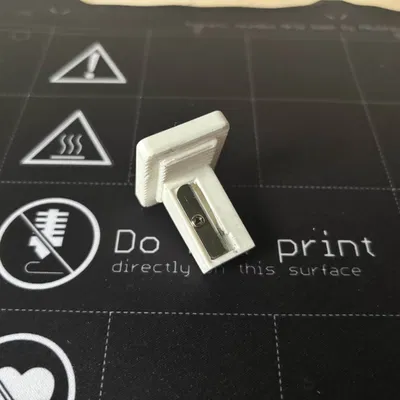 Hộp Bút Chì Benchy – Một Bản Remix Vui Nhộn Và Thực Tế!