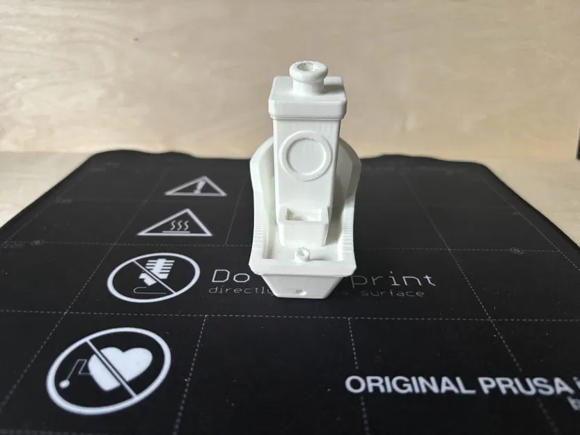 Hộp Bút Chì Benchy – Một Bản Remix Vui Nhộn Và Thực Tế! - Image 8