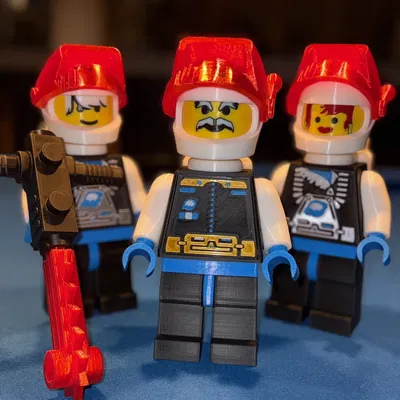 Mô hình Khối Khổng Lồ Phi Hành Gia Băng Giá Cổ Điển 2002 (Tỷ lệ 5:1)