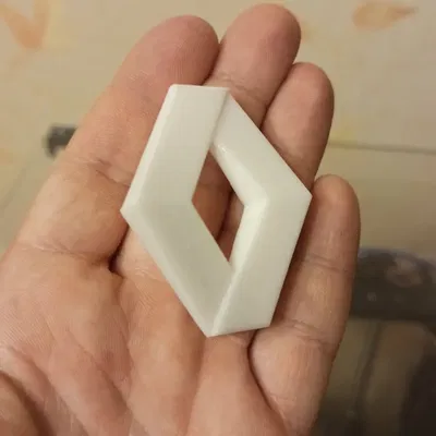 Logo Renault cho vè bánh xe