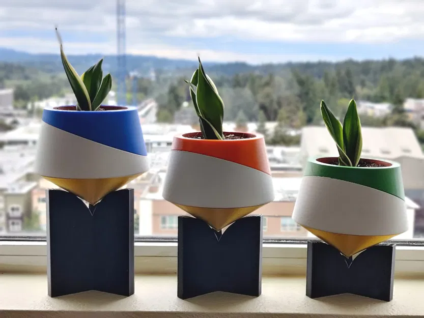 Chậu Cây Nhọn "Nhúng Đôi" (Có Đế Tùy Chọn) - Image 1