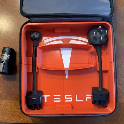 Lót túi cho bộ sạc di động Tesla