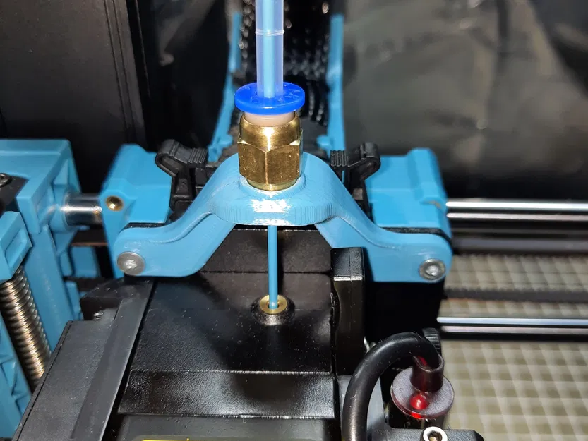 Giá Đỡ Ống Bowden Ngược Sovol SV06 Trên Bộ Đùn - Image 1