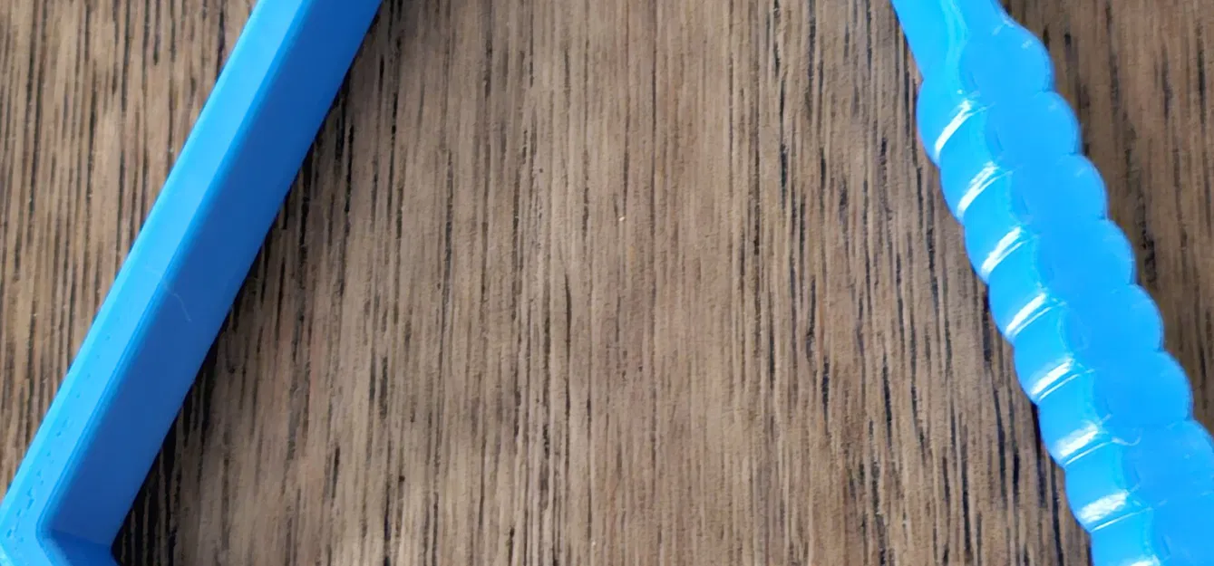 Cây Gãi Lưng Gấp Gọn - Image 1