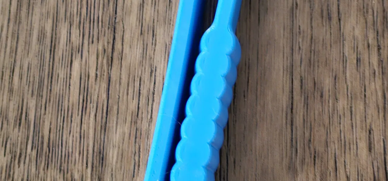 Cây Gãi Lưng Gấp Gọn - Image 2