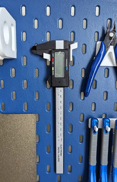 Kẹp Giữ Thước Kẹp Cho Bảng Skadis - Image 1