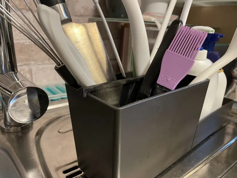 Giải pháp ngăn chặn dụng cụ bếp đổ khi phơi - Image 1