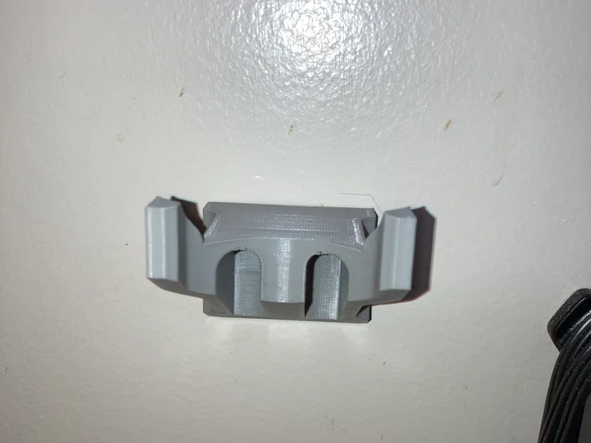 Giá Treo Tường Cho Máy Hút Bụi Cầm Tay Ryobi PCL702 - Image 2