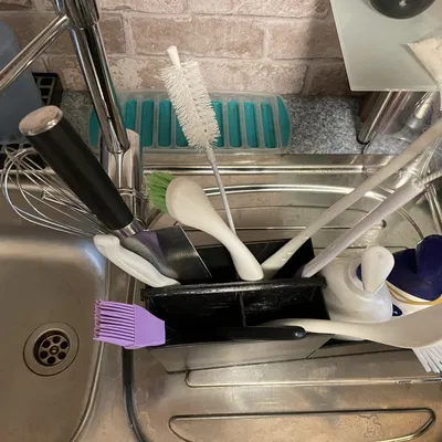 Giải pháp ngăn chặn dụng cụ bếp đổ khi phơi