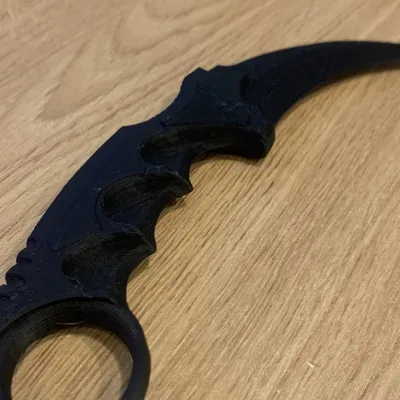 Dao karambit chi tiết với thiết kế tinh xảo