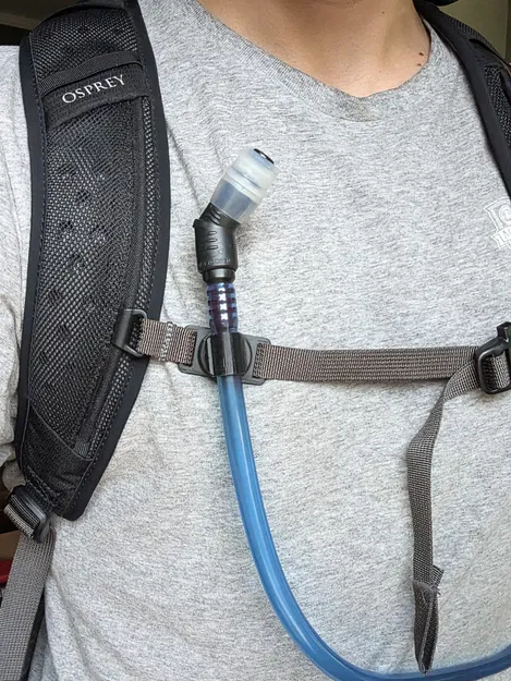 Kẹp Dây Nước Balo Nam Châm. Tùy Chỉnh Được! - Image 1