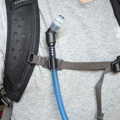 Kẹp Dây Nước Balo Nam Châm. Tùy Chỉnh Được!