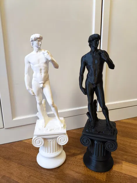 Tượng David của Michelangelo với đế cột Ionic - Image 7