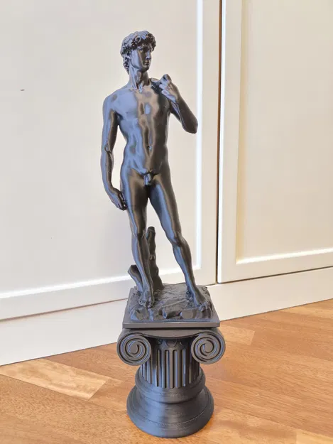 Tượng David của Michelangelo với đế cột Ionic - Image 10