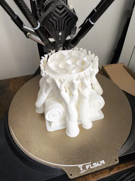 Tượng David của Michelangelo với đế cột Ionic - Image 11