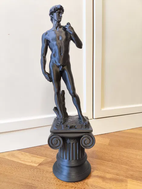 Tượng David của Michelangelo với đế cột Ionic - Image 12