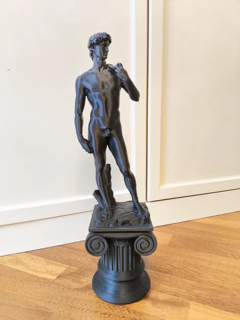 Tượng David của Michelangelo với đế cột Ionic - Image 14