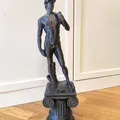 Tượng David của Michelangelo với đế cột Ionic - Thumbnail 14