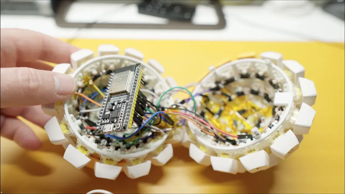 Bàn phím hình cầu và chuột không dây ESP-32 - Image 5