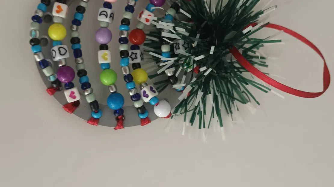 Trang trí Giáng sinh bằng đồ trang sức ngọc trai - Image 1