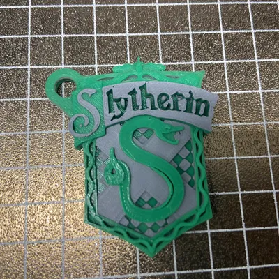 Chìa khóa hình biểu tượng các nhà Hogwarts