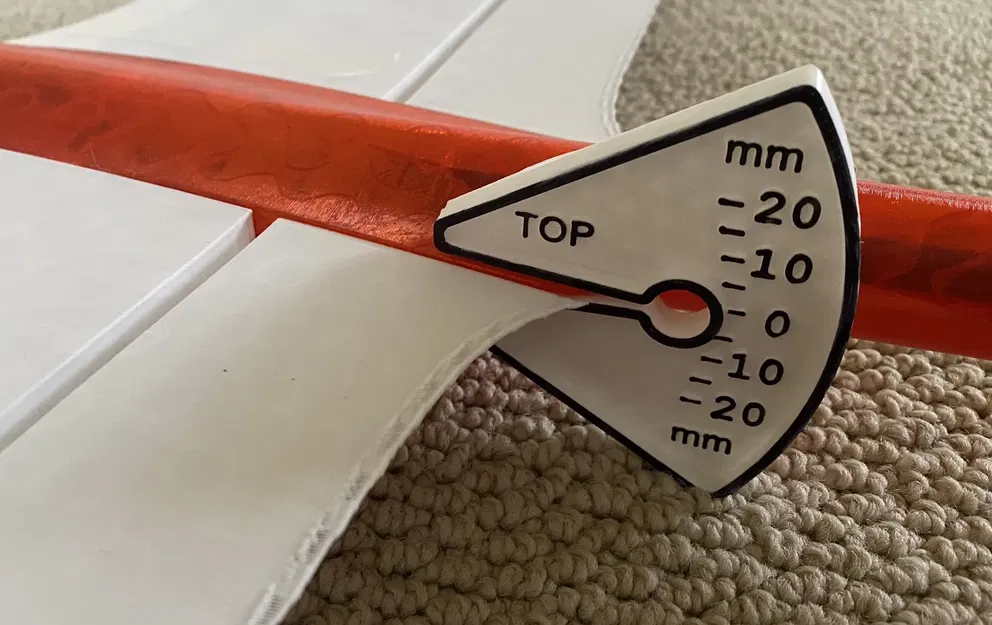 Thước đo độ lệch bề mặt điều khiển cho máy bay lượn - Image 1