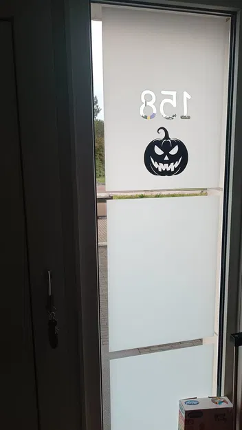 Trang trí cửa sổ Halloween với hình bóng đáng sợ - Image 3