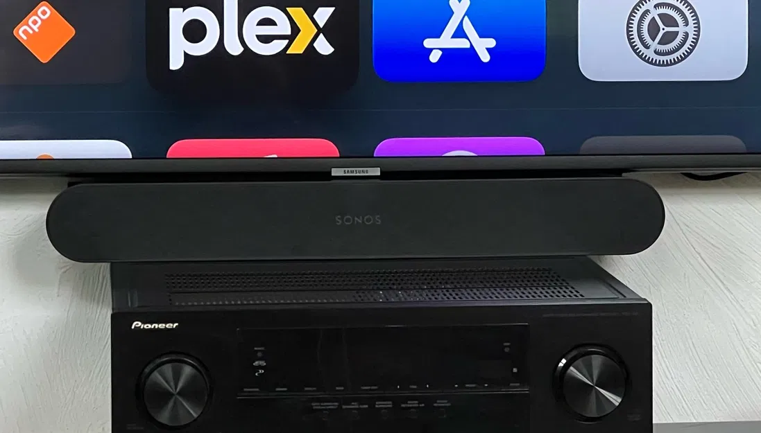 Giá đỡ tường cho Soundbar Sonos Ray - Image 1