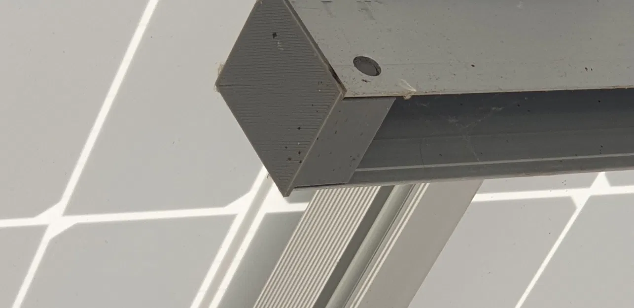 Nắp bảo vệ cho khung nhôm trong không gian ngoài trời - Image 3