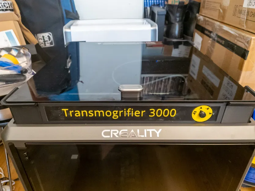 Giá đỡ K1 Max với thiết kế Transmogrifier 3000 từ Calvin và Hobbes - Image 1