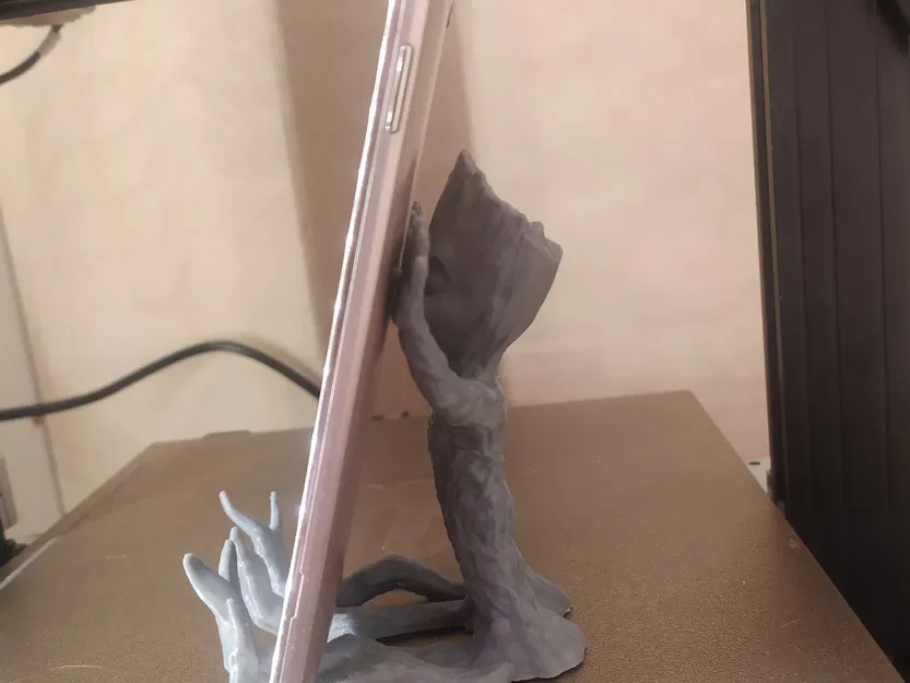 Giá đỡ điện thoại Groot dễ thương - Image 3