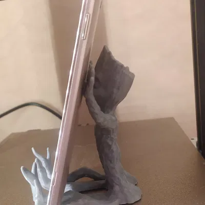 Giá đỡ điện thoại Groot dễ thương