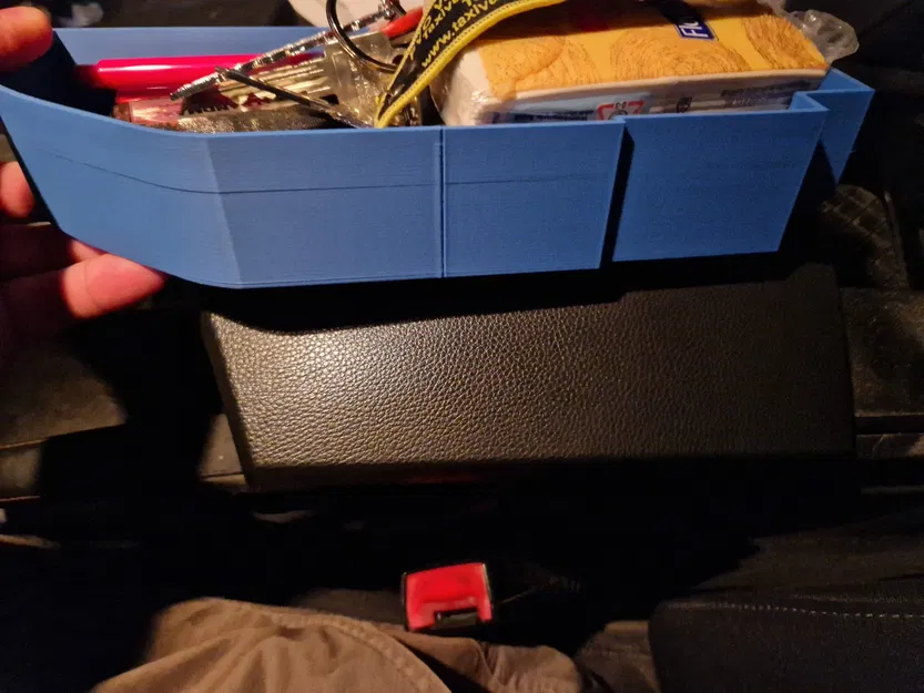 Ngăn chứa trung tâm BMW E61 cho ô tô - Image 2