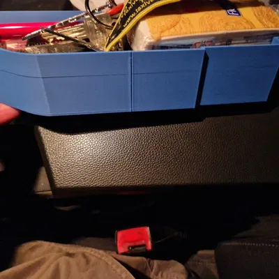 Ngăn chứa trung tâm BMW E61 cho ô tô