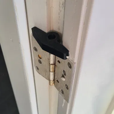 Đế chặn cửa tối giản cho bản lề cửa giữa