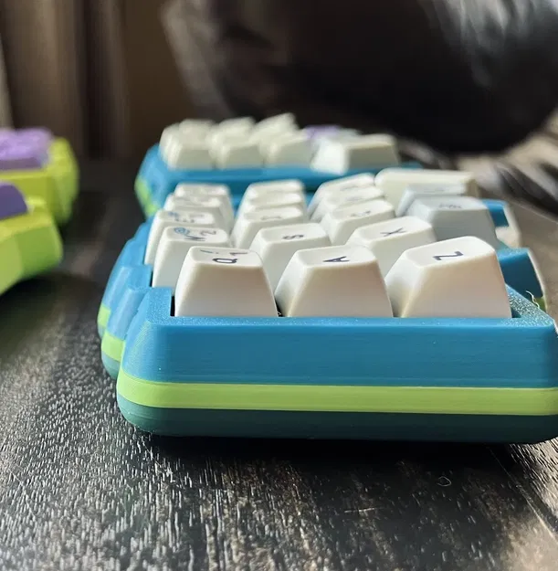 Vỏ bàn phím Corne High Profile với đế tích hợp - Image 3