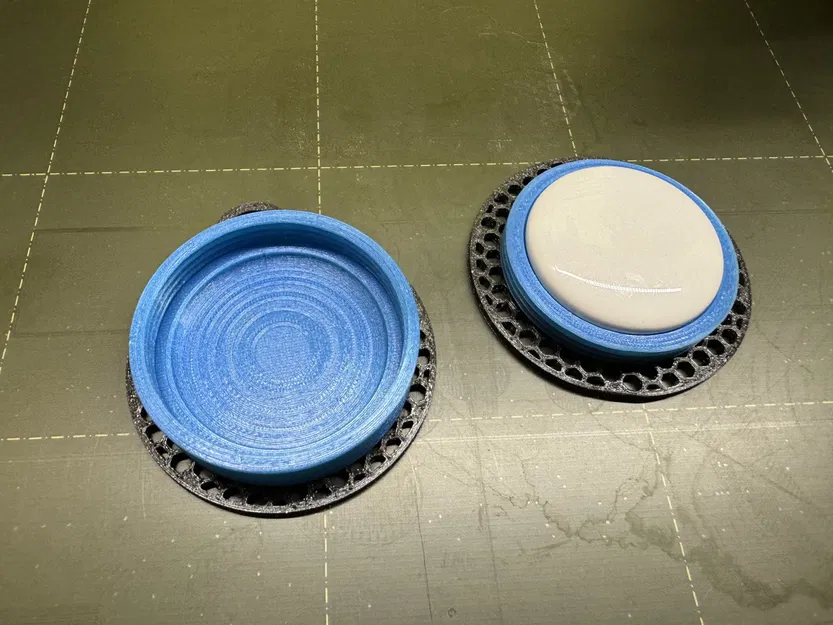 Móc chìa khóa giấu Airtag hình cuộn filament - Image 3