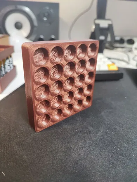 Khay đựng pin AA 2x2 có thể xếp chồng Gridfinity - Image 1