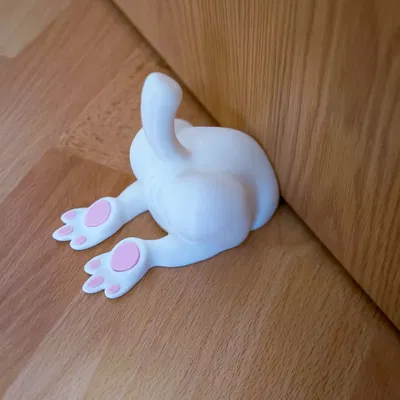 Gá đỡ cửa hình mèo bị đè nén phong cách độc đáo